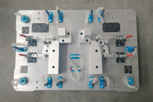 測試治具在汽車制造中的優(yōu)勢